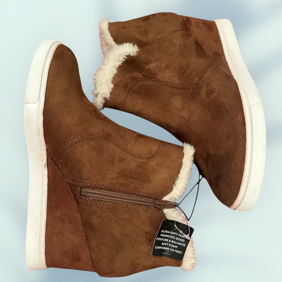 ANA A New Approach Booties size 10 - Picture 2 of 10